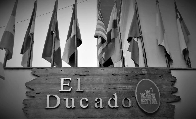 Hotel El Ducado Лима Екстериор снимка