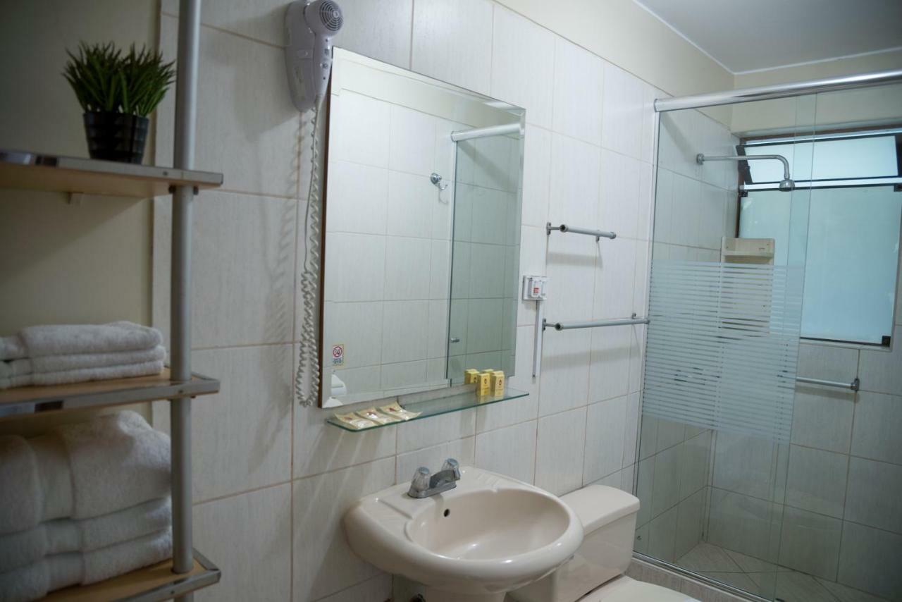 Hotel El Ducado Лима Екстериор снимка